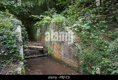 Car park on route of Glamorganshire Canal on west side of North Road,  Cardiff, with Nazareth House opposite and parking ticketing meter on right  Stock Photo - Alamy