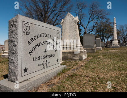 Elijah Bond Ouija board grave Baltimore MD Stock Photo - Alamy