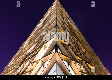 The Diamond Building at night, University of Sheffield, South Yorkshire, England. Stock Photo