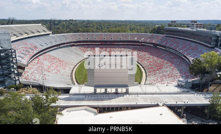 Athens, Georgia, USA. 3rd Oct, 2018. October 03, 2018 - Athens, Georgia, USA: Aerial views of Sanford Stadium, which is the on-campus playing venue for football at the University of Georgia in Athens, Georgia, United States. The 92,746-seat stadium is the tenth-largest stadium in the NCAA. Credit: Walter G Arce Sr Asp Inc/ASP/ZUMA Wire/Alamy Live News Stock Photo