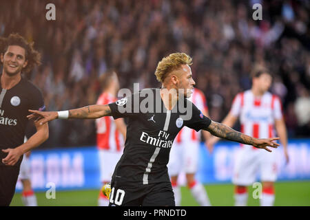 (181004) -- PARIS, Oct. 4, 2018 (Xinhua) -- Neymar of Paris Saint-Germain celebrates scoring during the UEFA Champions League group C match 2nd round between Paris Saint-Germain and Red Star Belgrade in Paris, France on Oct. 3, 2018. Paris Saint-Germain won 6-1 at home. (Xinhua/Chen Yichen) Stock Photo