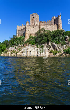 Castle of Almourol, an iconic Knights Templar fortress built on a rocky island in the middle of Tagus river. Almourol, Portugal Stock Photo