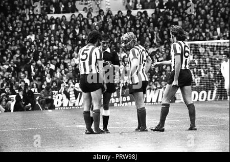 Leeds v Sheffield Utd 1974 Stock Photo - Alamy