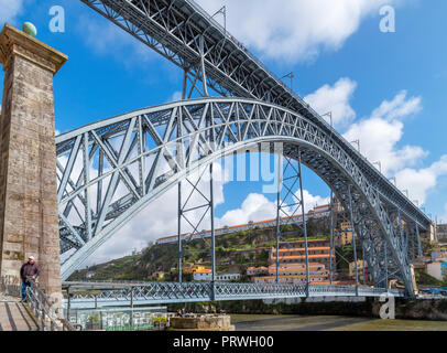 Dom Luis I Bridge ( Ponte Dom Luis I ) over the River Douro, Porto, Portugal Stock Photo