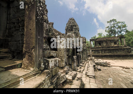 Detail of the ancient Angkor Wat Temple in the Angkor Area, near Siem Reap, Cambodia, Asia. Buddhist monastery from the 12th century. Stock Photo