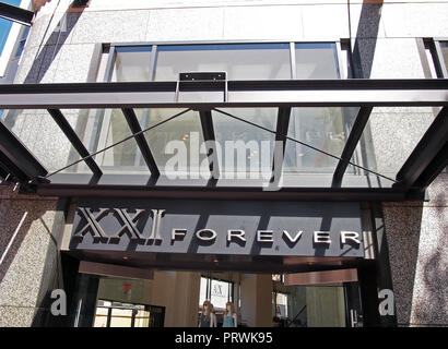 Forever 21 store front in San Francisco, California Stock Photo