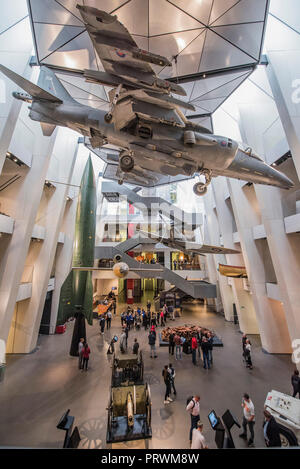London, UK. 4th Oct 2018. The main hall of the Imperial War Museum, London. Credit: Guy Bell/Alamy Live News Stock Photo