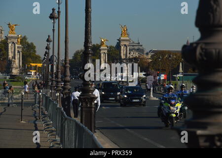 Paris, France. 5th Oct 2018. National homage for the death at 94 years of Charles Aznavour, French singer. Presence of Emmanuel and Brigitte Macron, the French presidential couple .5 October 2018. Paris, France, Invalides.10h.  ALPHACIT NEWIM / Alamy Live News Stock Photo