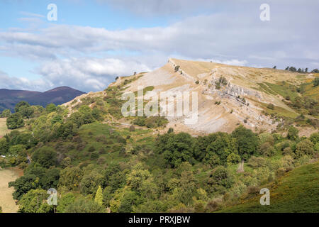 The limestone cliffs of Eglwyseg Escarpment above the Vale of Llangollen, Wales, UK Stock Photo