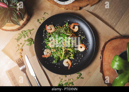 prawn and rice noodle salad Stock Photo