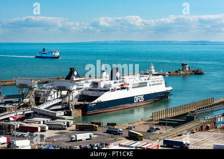 The DFDS Car Ferry 'Dover Seaways' crossing the english channel from ...