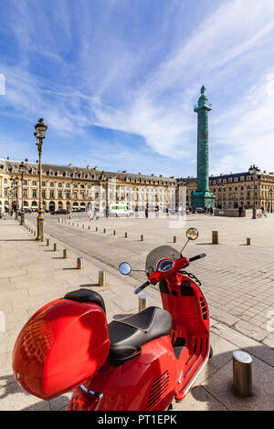 France, Paris, Place Vendome with victory column Stock Photo