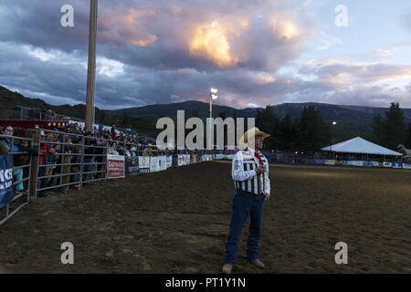 Colorado, USA. 22nd Aug, 2018. A judge looks on during the Snowmass Rodeo on August 22, 2018 in Snowmass, Colorado. Credit: Alex Edelman/ZUMA Wire/Alamy Live News Stock Photo