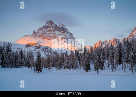 Tre Cime di Lavaredo at sunset from Antorno Lake, Misurina, Belluno, Veneto, Italy Stock Photo