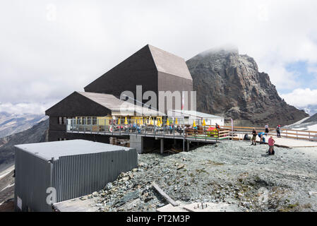 Switzerland, canton Valais, Verbier, high plateau, Saas Valley, Saas-Fee, Fee Glacier, Metro Alpin, the highest underground in the world with terminus at 3456 m, people enjoying the view on the plateau Stock Photo