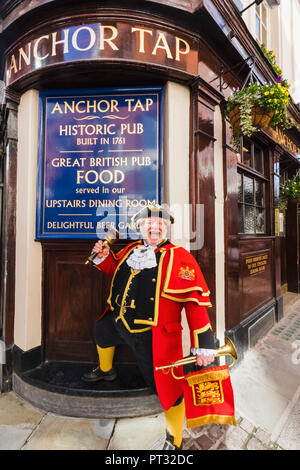 England, London, Southwark, Anchor Tap Pub and Town Crier Stock Photo