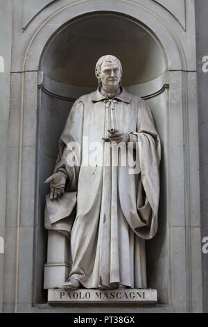 Italian physician Paolo Mascagni. Marble statue by Italian sculptor Lodovico Caselli on the facade of the Uffizi Gallery (Galleria degli Uffizi) in Florence, Tuscany, Italy. Stock Photo