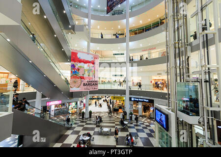 Inside a Huge Japanese Shopping Mall 