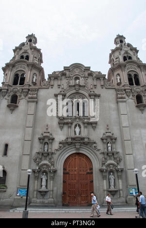 Medalla milagrosa church hi-res stock photography and images - Alamy