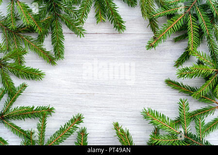 Christmas background - circle frame made of fir branches and cones ...