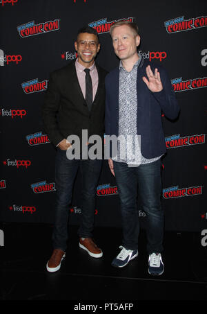 Anthony Rapp and Wilson Cruz Stock Photo - Alamy