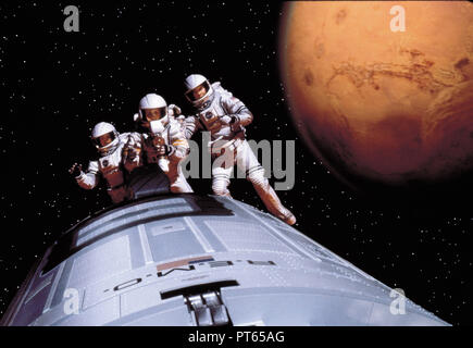 Original film title: MISSION TO MARS. English title: MISSION TO MARS. Year: 2000. Director: BRIAN DE PALMA. Stars: GARY SINISE; DON CHEADLE; CONNIE NIELSEN. Credit: TOUCHSTONE PICTURES / McEWAN, ROB / Album Stock Photo