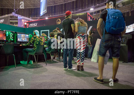 Johannesburg, South Africa. 7th Oct 2018. Gamers visit the rAge, South Africa's biggest annual video gaming, computer, technology and geek culture exhibition, at the Dome, in Johannesburg. Credit: Eva-Lotta Jansson/Alamy Live News Stock Photo