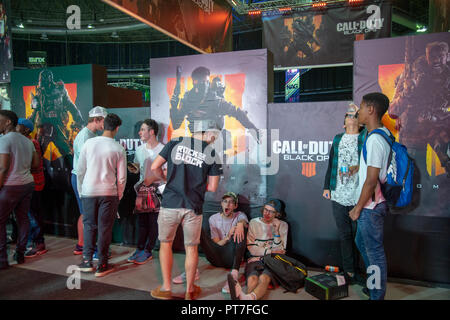 Johannesburg, South Africa. 7th Oct 2018. Gamers visit the rAge, South Africa's biggest annual video gaming, computer, technology and geek culture exhibition, at the Dome, in Johannesburg, Sunday, October 7, 2018. Credit: Eva-Lotta Jansson/Alamy Live News Stock Photo