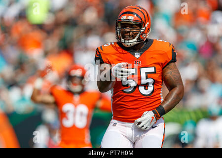 Carson, California, USA. 9th Dec 2018. Cincinnati Bengals defensive end Sam  Hubbard #94 during the Cincinnati Bengals vs Los Angeles Chargers at Stubhub  Center in Carson, Ca on Carson, California, USA. 9th