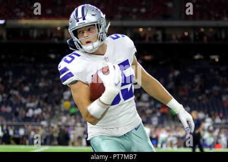 Dallas Cowboys linebacker Damone Clark (33) is seen during an NFL football  game against the New York Giants, Thursday, Nov. 24, 2022, in Arlington,  Texas. Dallas won 28-20. (AP Photo/Brandon Wade Stock Photo - Alamy