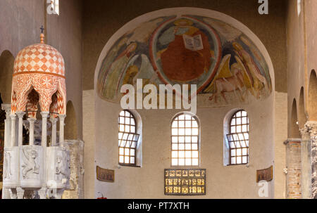 View of the interior of the Basilica of Sant'Eufemia in Grado, Italy Stock Photo