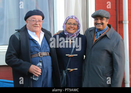 Tim Healy with Co Stars Nina Wadia & Kulvinder Ghir on the film set of Still Open All Hours in Doncaster Stock Photo