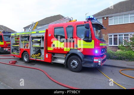 West Yorkshire Fire & Rescue Service tackle a moorland wildfire on the ...