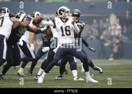 Seattle, Washington, USA. 7th Oct, 2018. Rams quarterback JARED GOFF (16) gets ready to throw in a NFC game against the Seattle Seahawks at Century Link Field in Seattle, WA. The Rams won the game 33-31. Credit: Jeff Halstead/ZUMA Wire/Alamy Live News Stock Photo