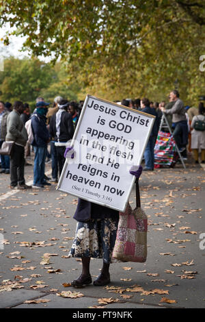 London, UK. 7th October, 2018. Preaching and debates at Speakers’ Corner, the public speaking area north-east corner of Hyde Park. Credit: Guy Corbishley/Alamy Live News Stock Photo