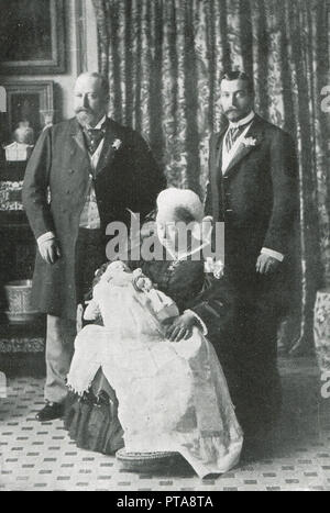 4 generations of Queen Victoria's family, 16 July 1894, on the occasion of the baptism of the eldest child of the Duke of York.  Queen Victoria with what would be the next 3 British monarchs, Edward VII, George V, and Edward VIII, 3 royal houses, house of Hanover, house of Saxe-Coburg and Gotha, and the house of Windsor Stock Photo