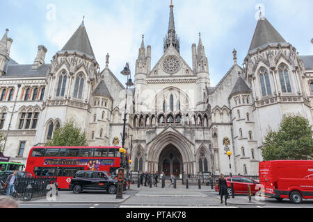 Royal Courts of Justice in Strand, City of Westminster, London WC2, civil law courts for the High Court and Court of Appeal for England and Wales Stock Photo