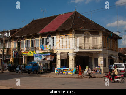 Old colonial buildings, Battambang province, Battambang, Cambodia Stock Photo