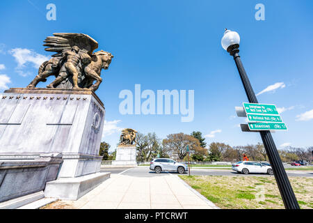 Washington DC, USA - April 5, 2018: Arlington Memorial Bridge sidewalk pedestrian entrance, signs for Rock Creek Trail to Georgetown, road street to N Stock Photo