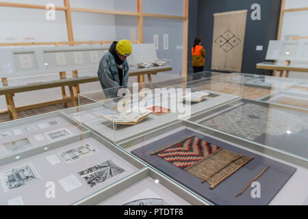London, UK. 9th Oct 2018. Anni Albers exhibition at Tate Modern. Bringing together her most important works from major collections in the US and Europe, many of which will be shown in the UK for the first time. And it is opening ahead of the centenary of the Bauhaus in 2019. Credit: Guy Bell/Alamy Live News Stock Photo