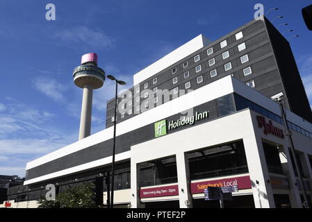 Holiday Inn Liverpool City Centre, Lime St, Liverpool L1 1NQ. In the heart of Liverpool's bustling centre, this Holiday Inn is situated opposite Liver Stock Photo
