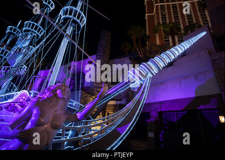 Treasure Island (TI) Pirate Ship and Hotel, Las Vegas Stock Photo - Alamy