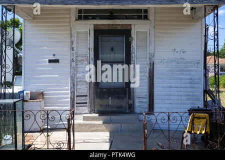 New Orleans buildings that were damaged in hurricane Katrina Stock Photo