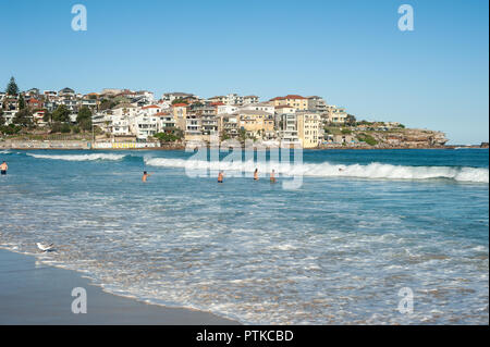 21.09.2018, Sydney, New South Wales, Australia - People are seen bathing at Sydney's famous Bondi Beach. Stock Photo