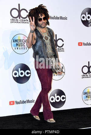 Los Angeles, CA, USA. 9th Oct, 2018. 09 October 2018 - Los Angeles, California - Lenny Kravitz. 2018 American Music Awards - Press Room held at the Microsoft Theater. Photo Credit: Birdie Thompson/AdMedia Credit: Birdie Thompson/AdMedia/ZUMA Wire/Alamy Live News Stock Photo