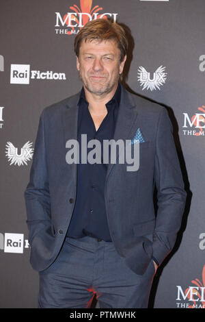 Florence, Palazzo Medici Riccardi, photocall tv series 'Medici - The Magnificent'. In the picture: Sean Bean Stock Photo