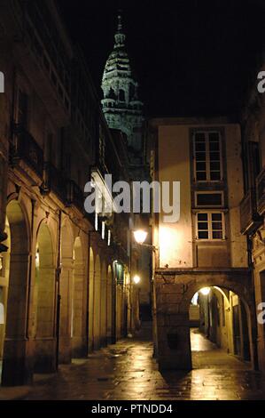 Spain. Galicia. Santiago de Compostela. Rua do Vilar (Do Vilar Street). Old town, night view. Stock Photo