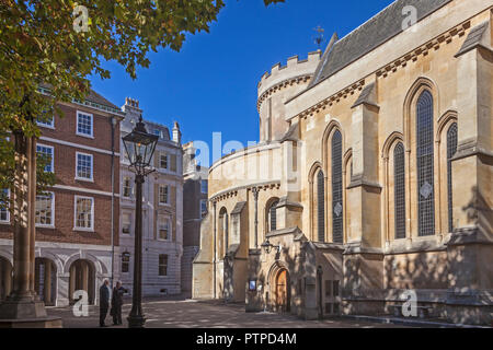 City of London   Temple Church and adjoining square at Inner Temple Stock Photo