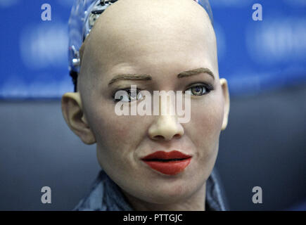 Kiev, Ukraine. 11th Oct, 2018. Humanoid robot SOPHIA speaks during a press conference in Kiev, Ukraine, on 11 October 2018. SOPHIA, the humanoid robot developed by Hong Kong-based company Hanson Robotics, visits to Ukraine with a purpose of a meeting with Prime Minister Volodymyr Groysman and cooperation with the State Agency on e-Governance, in order to create conditions for the development of robotics and artificial intelligence in Ukraine. Credit: ZUMA Press, Inc./Alamy Live News Stock Photo