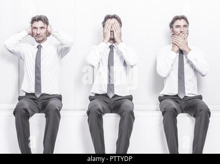 mann-gestikuliert-nichts-hoeren-nichts-sehen-nichts-sagen-model-released-pttydp.jpg